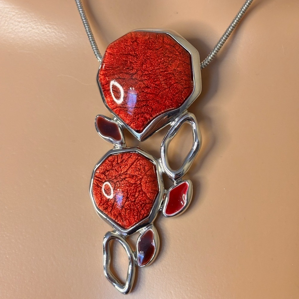 SPOUTNIK Statement Red & Silver Modernist Necklace - Picture 5 of 13